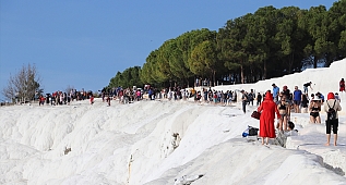Ege'nin termal tesisleri turizm sezonuna hazır