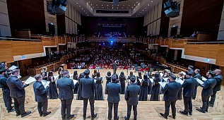 İzmir Çok Sesli Korolar Festivali'nde müzik şöleni
