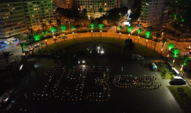 İzmir Ata’ya saygı nöbetinde
