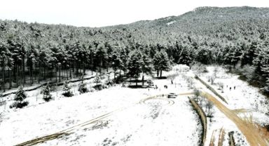 Muğla’da kartpostallık kar manzarası