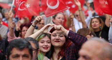 CHP'den Buca'da miting gibi buluşma