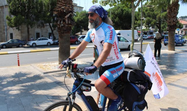 Oğlunu kaybetti, başka çocuklara umut olmak için yollara düştü