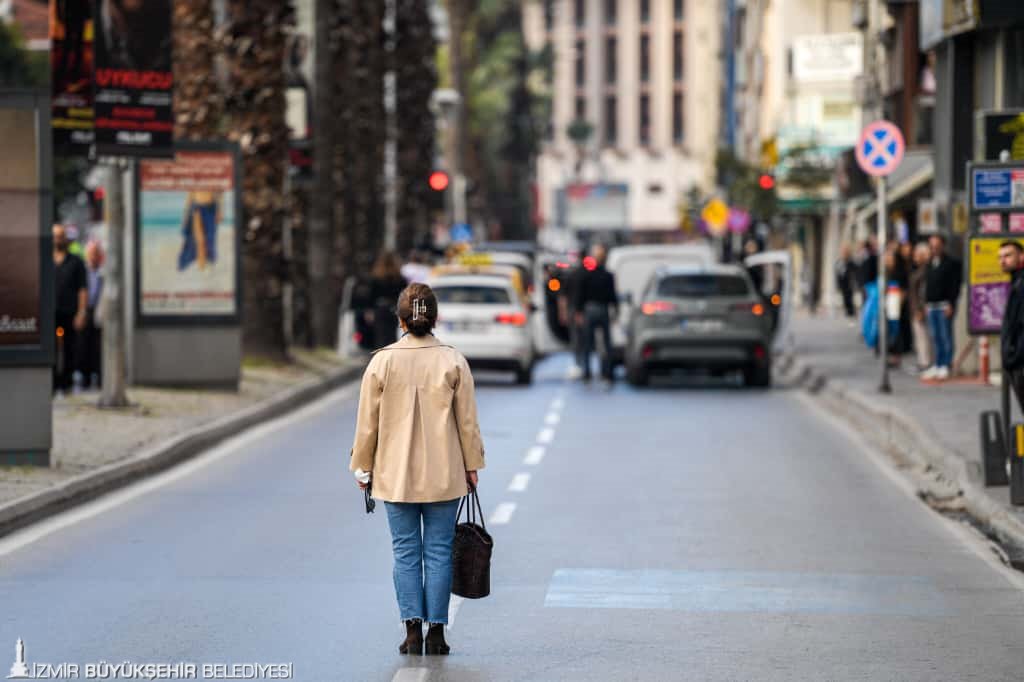 İzmir Ata’sını unutmadı