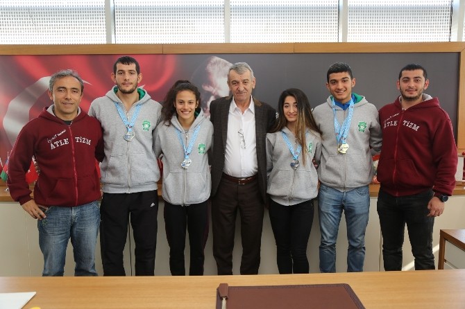Gaziemir’in altın atletleri