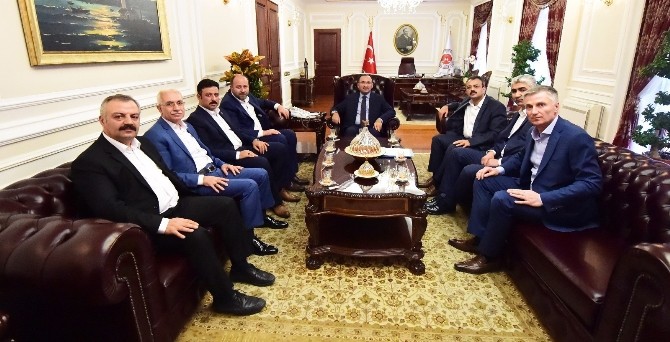 Bakan Bozdağ, Büro Memur-Sen yönetimini kabul etti