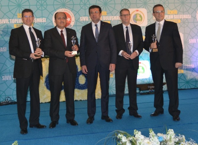 Egeli ihracat şampiyonları ödüllerini Bakan Zeybekci’den alacak