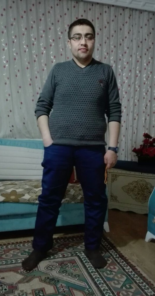 Kilolarıyla hayatı kararan genç 3 ayda 60 kilo verdi
