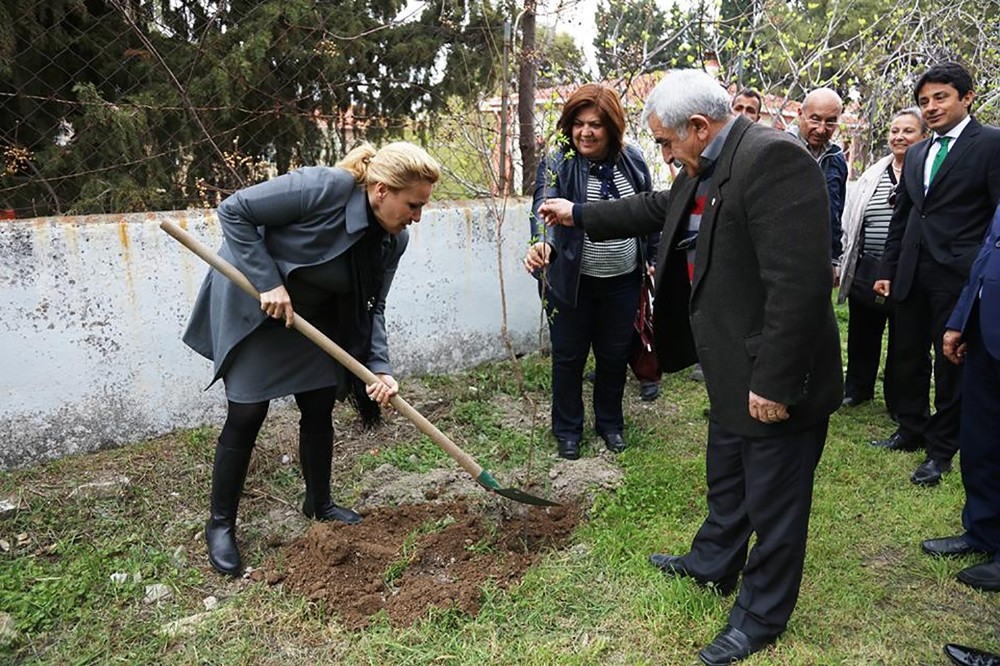 Urla’da fidan dikim seferberliği