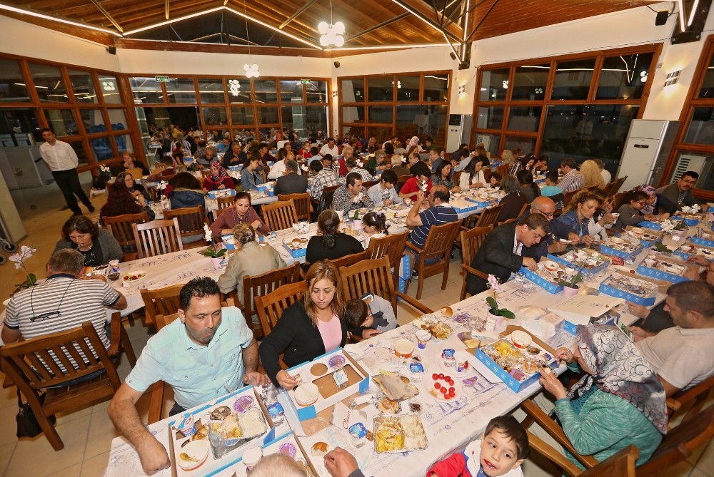 Başkan Pekdaş şehit ve gazi aileleri ile iftarda buluştu