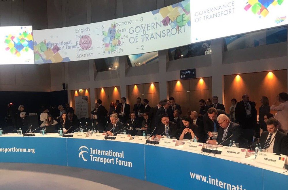 Bakan Arslan, Uluslararası Ulaştırma Forumu’na katıldı