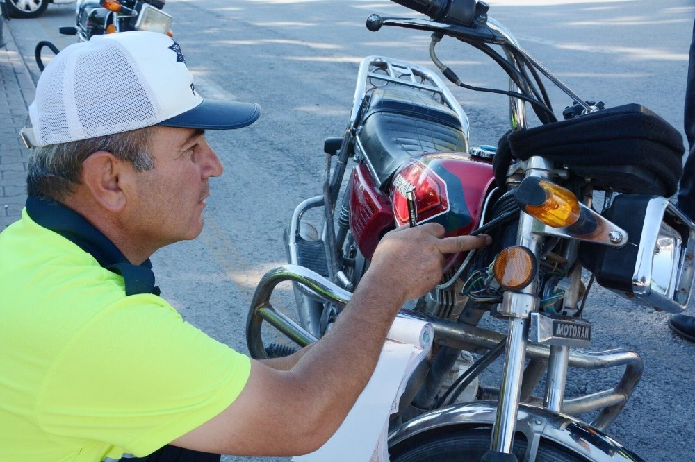 Emniyet Genel Müdürlüğünden 81 ilde motosiklet uygulaması