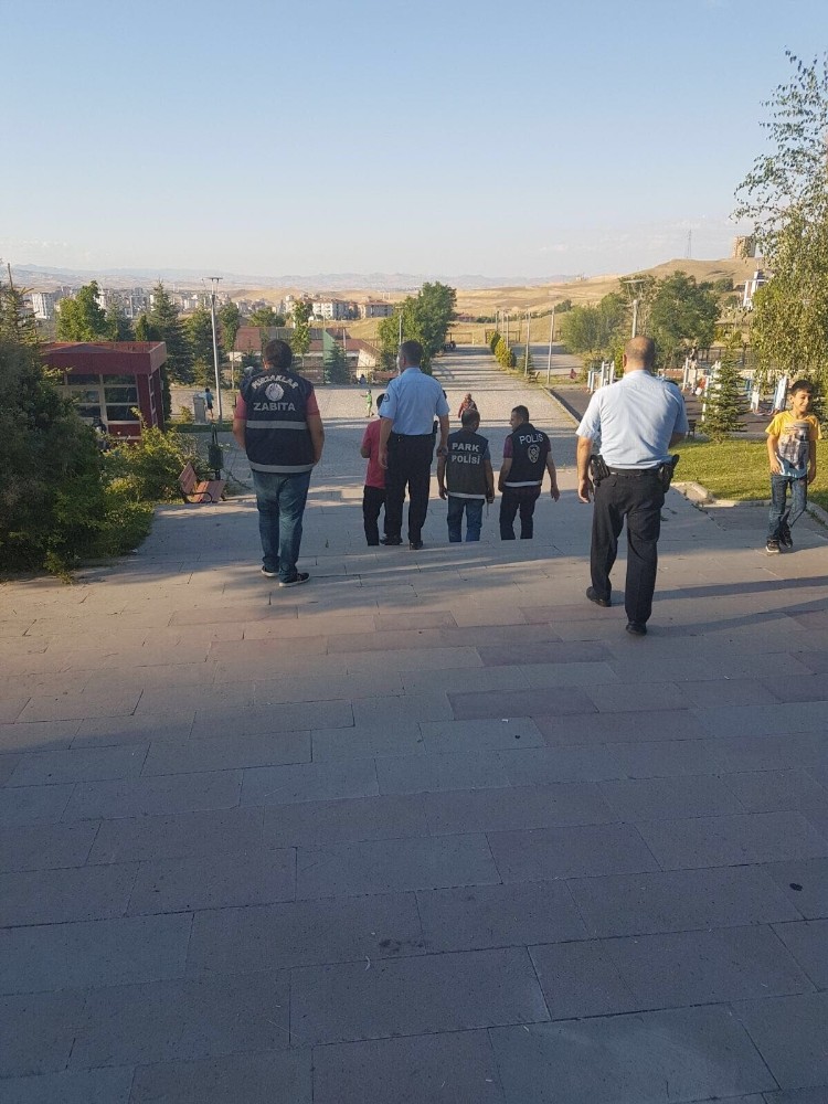 Pursaklar’da polis ve zabıtadan “Güvenli Park” projesi