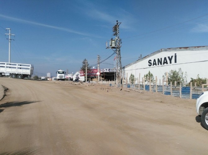 Sıcak asfalt sanayi esnafının yüzünü güldürdü