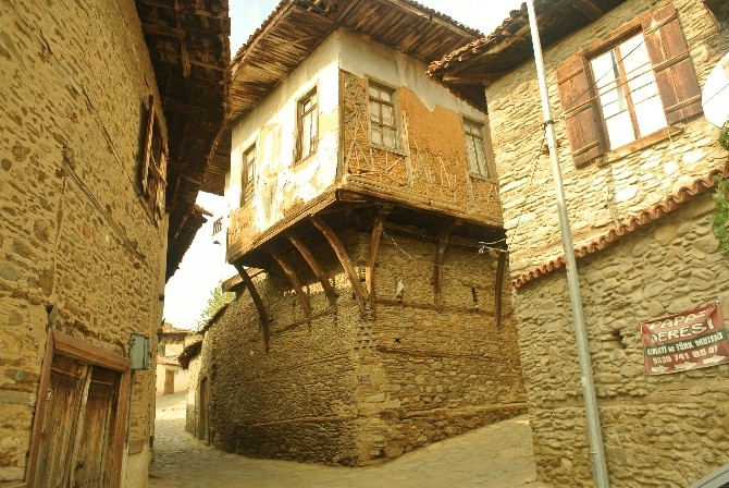 Fotoğraf Dostları Birgi’yi gezdi