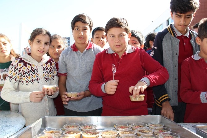 Kahraman Ömer Halisdemir’in adı verilen okulda ilk aşure etkinliği düzenlendi