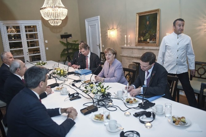 Merkel, CHP lideri Kılıçdaroğlu ile görüştü