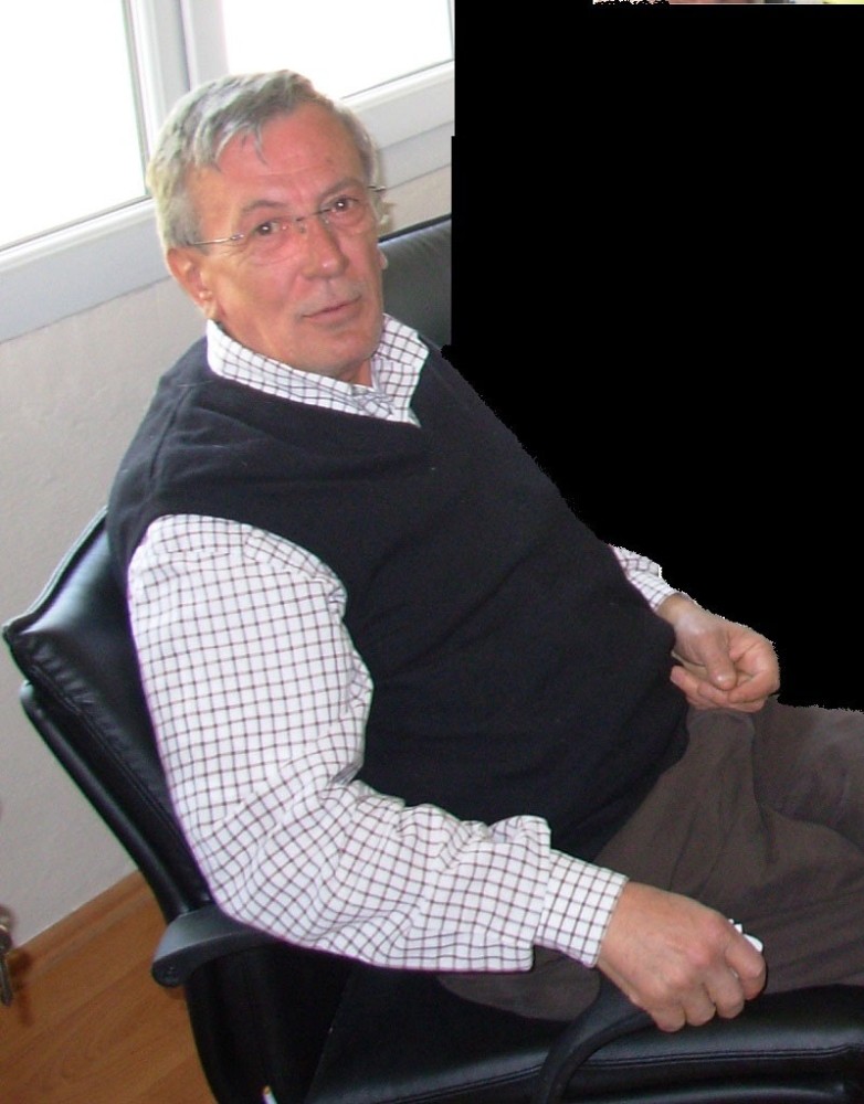 Ünlü iş adamı ağaç budarken hayatından oldu