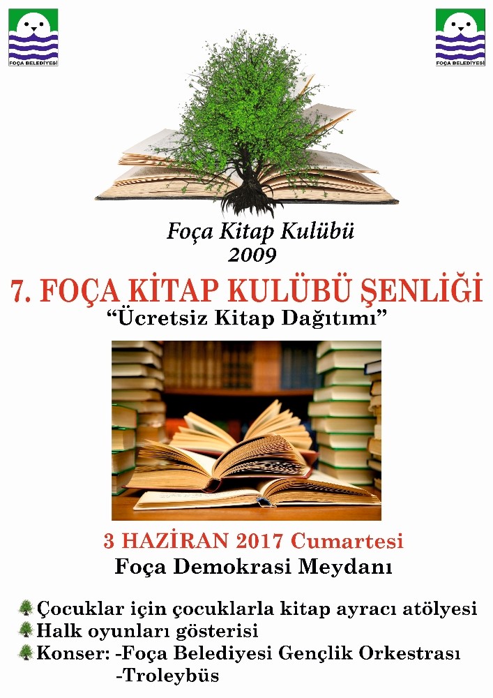 Foça’da ücretsiz kitap dağıtımı