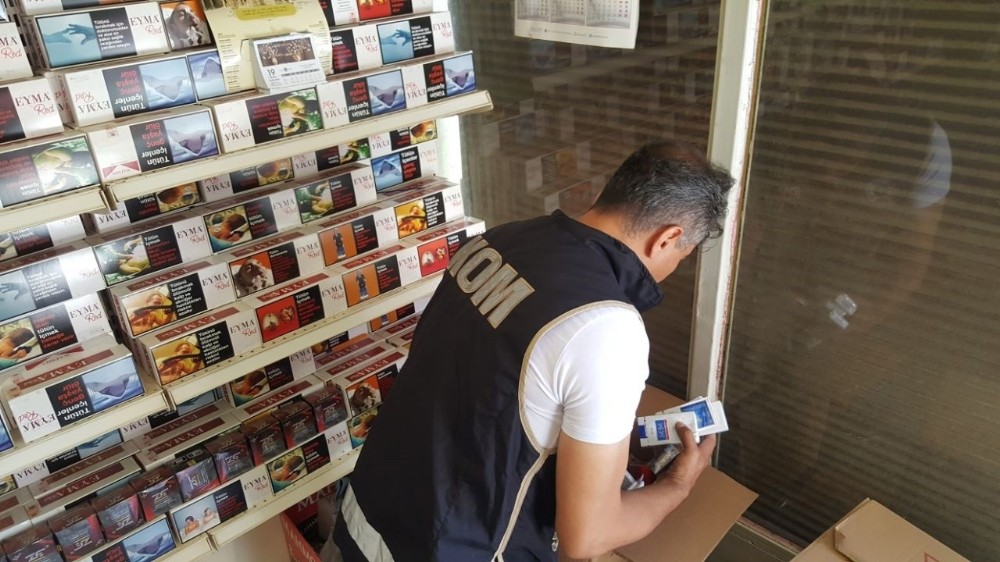 İzmir’de 5 bin 780 paket kaçak sigara yakalandı