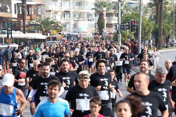 Karşıyaka, Ata’dan Ana’ya koşuyor
