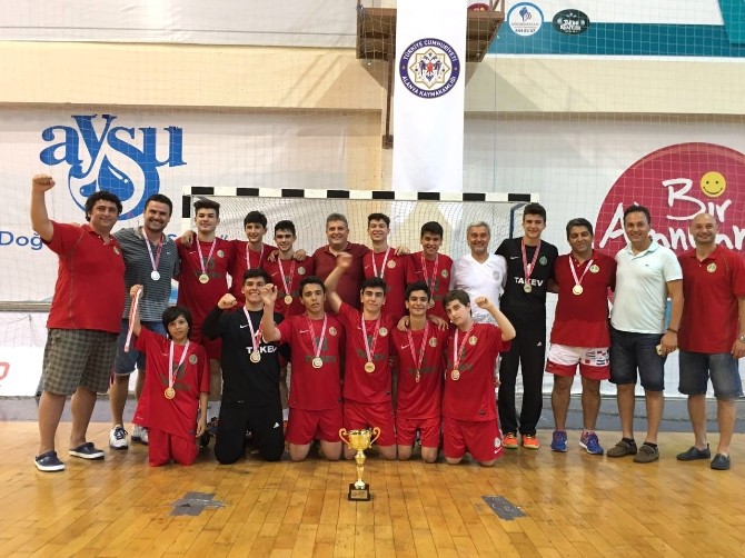 Karşıyaka’da 110 bin kişi spor yaptı
