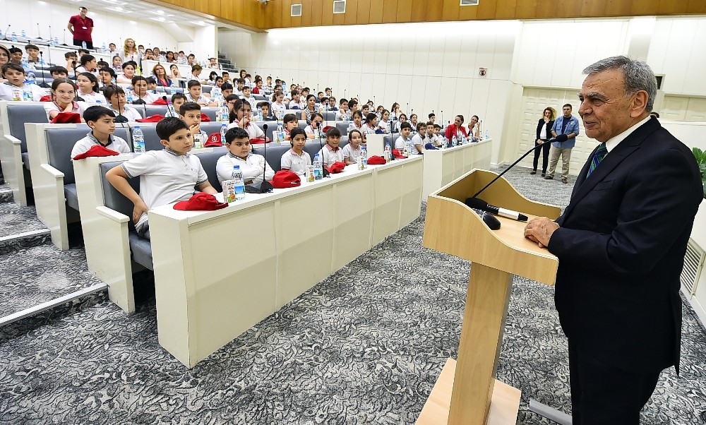 Çocuklar sordu, Başkan Kocaoğlu anlattı