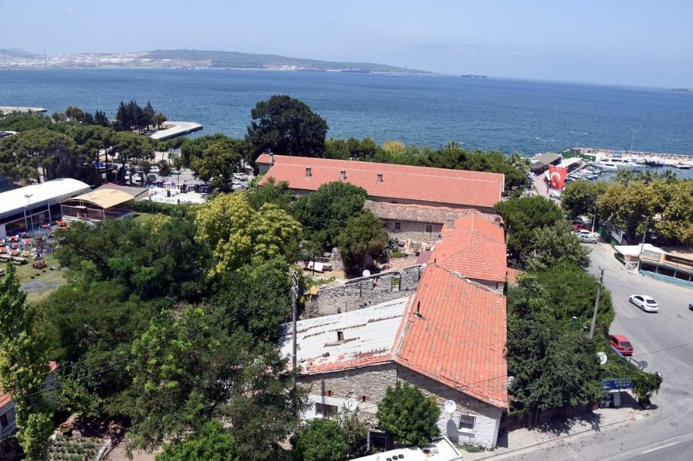 Aliağa’da Osmanlı döneminden kalma han restore edilecek