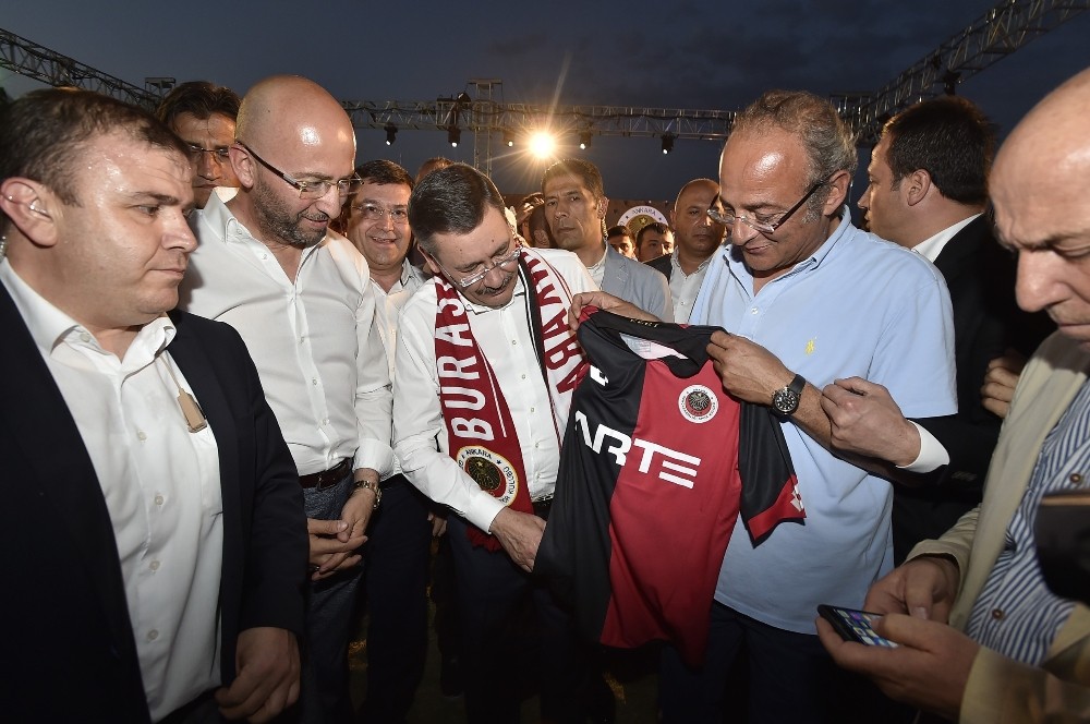 Başkan Gökçek, Gençlerbirliği standında