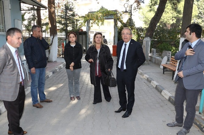 Genç, hizmet birimlerini inceledi