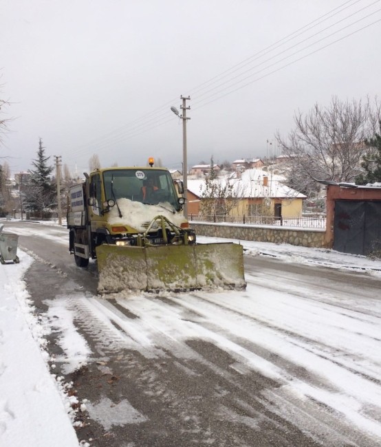 Başkent’te karla mücadele