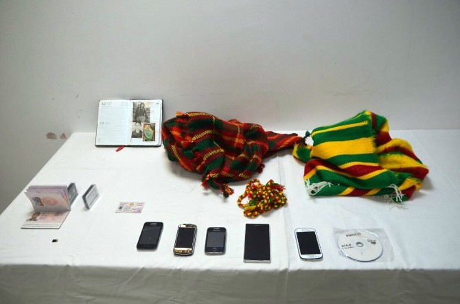 İzmir’de PKK operasyonunda gözaltına alınan şahıslar tutuklandı
