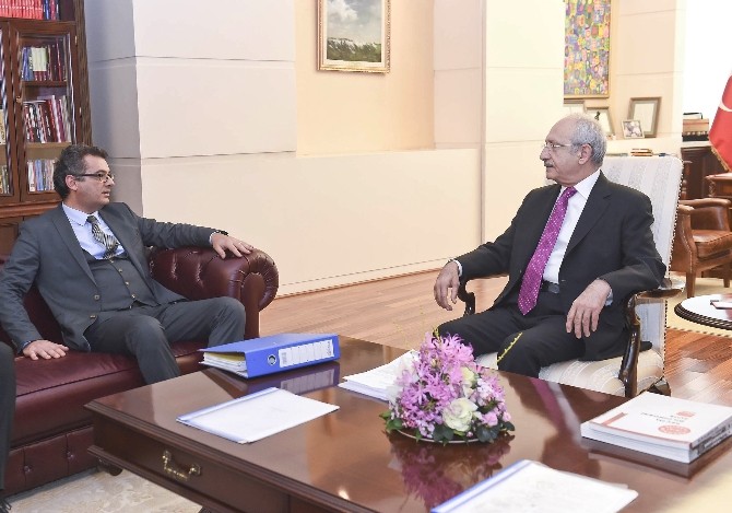 Kılıçdaroğlu, KKTC Cumhuriyetçi Türk Partisi Genel Başkanı Erhürman ile görüştü
