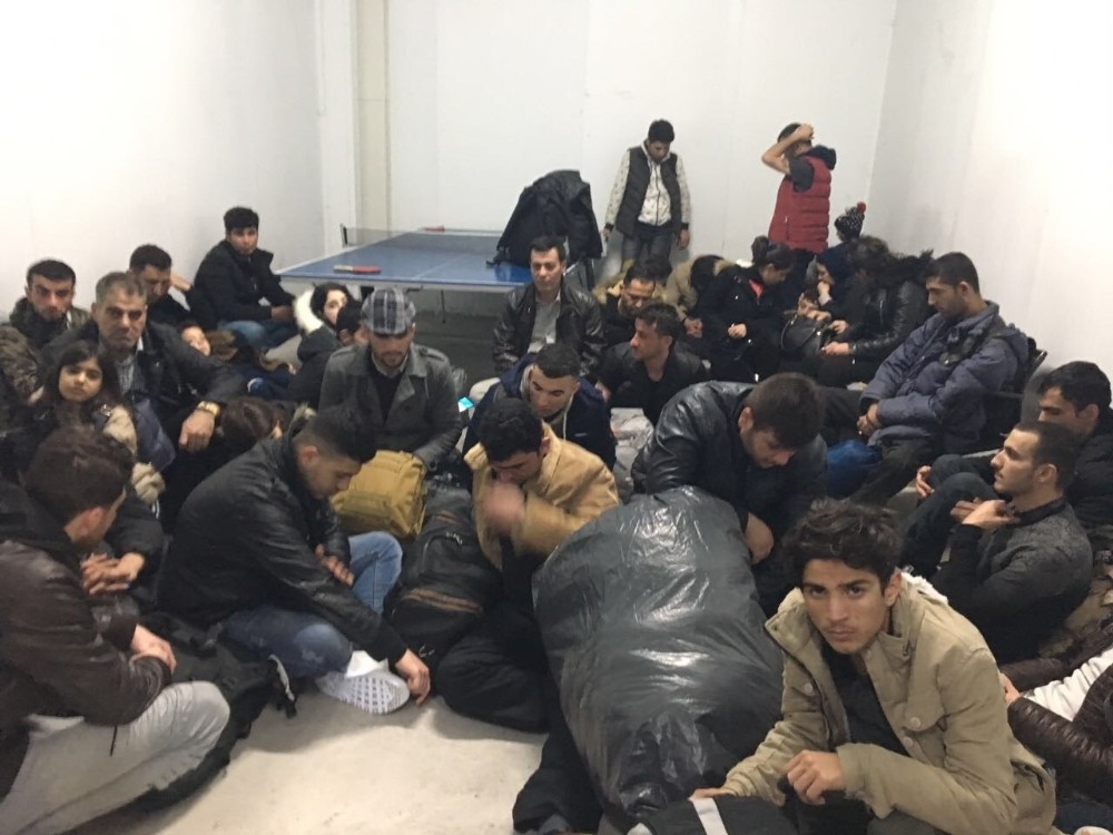 Kaçak göçmenler karbondioksit ölçüm cihazı ile yakalandı