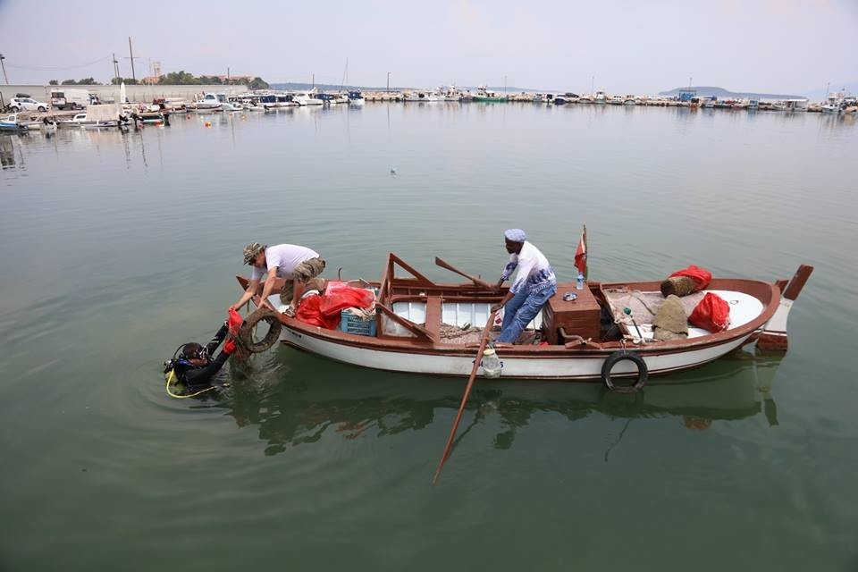 Urla’da kıyı ve deniz temizliği