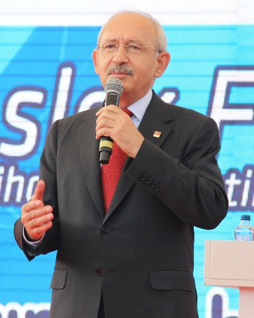 Kılıçdaroğlu: “Cumhuriyet soruşturmasını FETÖ sanığı savcı başlattı”