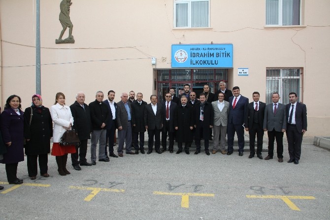Ankaralılardan ilkokul öğrencilerine kitap desteği