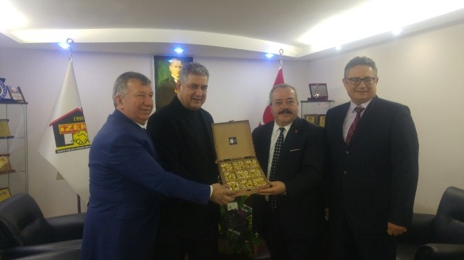 İZMİR'DE EMLAKÇILARA EĞİTİM GİRİŞİMİ