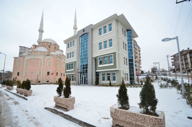 Pursaklar’da Eğitim ve Kültür Merkezi tamamlandı
