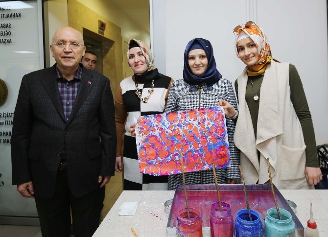 Yenimahalle’de kanser hastaları moral buldu