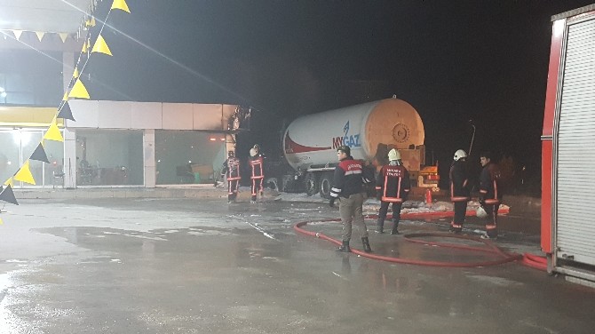 Başkent’te benzin istasyonunda korkutan yangın
