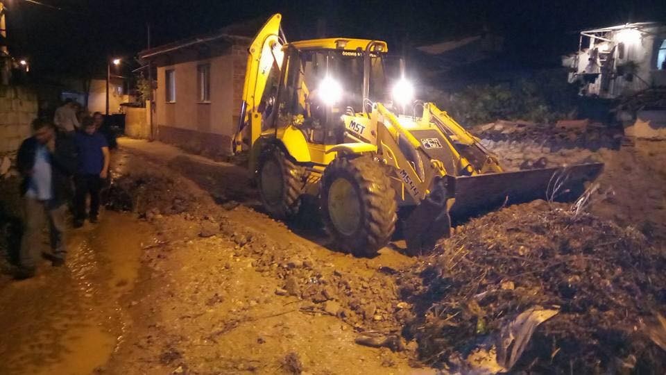 Ödemiş’i yağmur vurdu