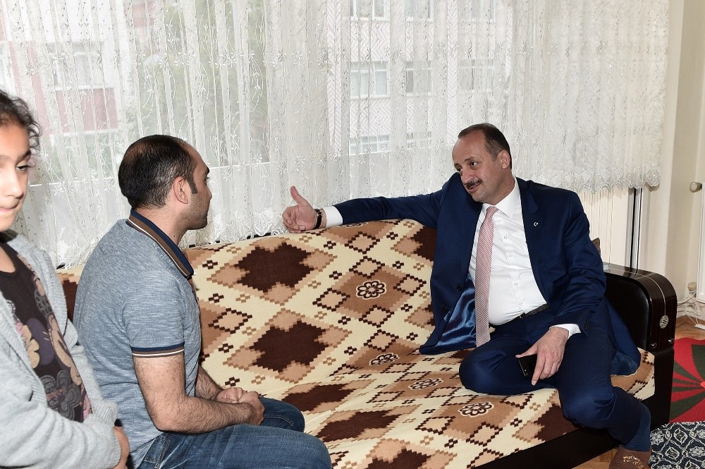 Başkan Akgül’ün sürpriz iftar ziyaretleri sürüyor