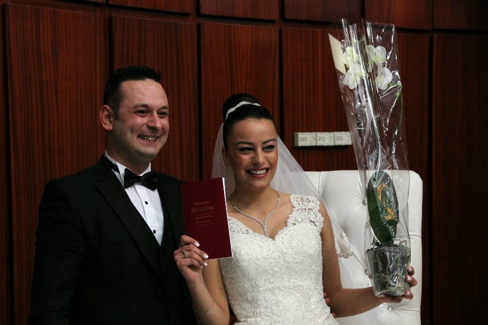 Çiftler evlenmek için 07.07.2017 tarihini bekliyor