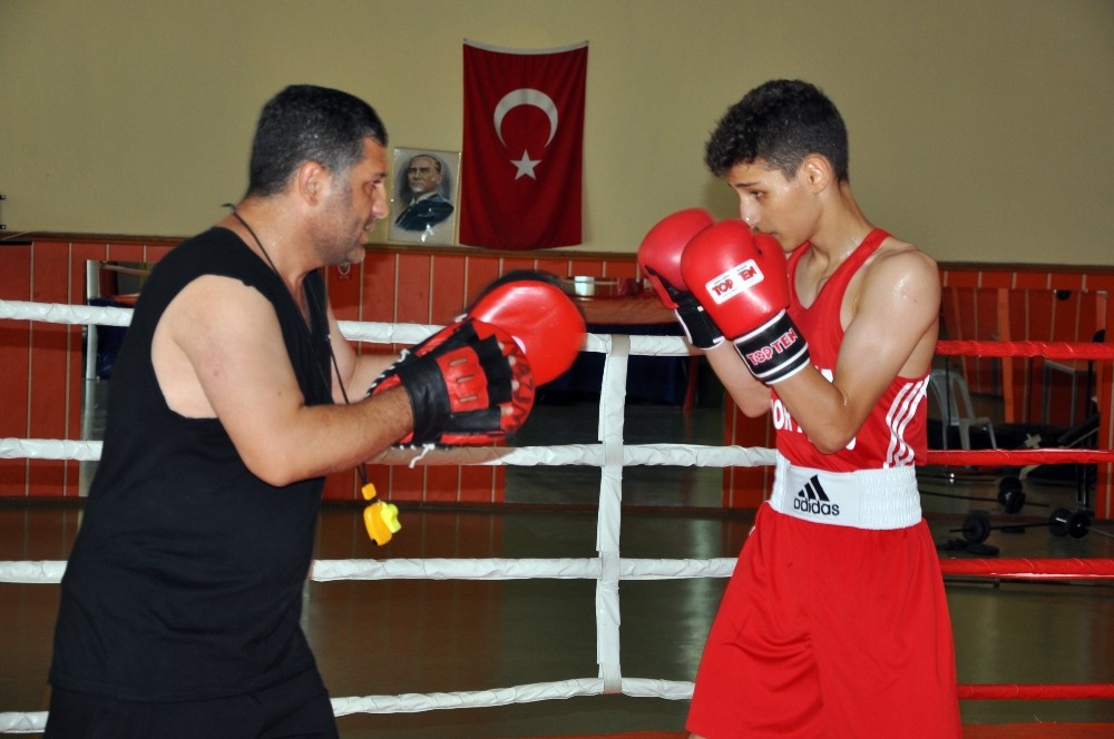(Özel haber) Hem babası, hem antrenörü