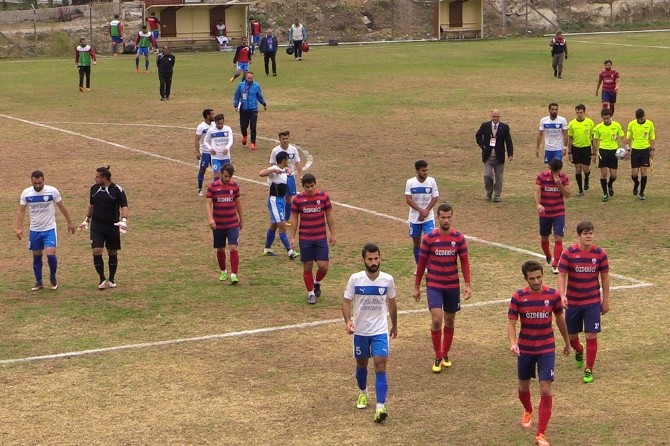 Foça Belediyespor, Halilbeylispor ile puanları paylaştı