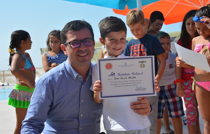 BAŞKAN GÖNENÇ’TEN KAPALI YÜZME HAVUZU MÜJDESİ