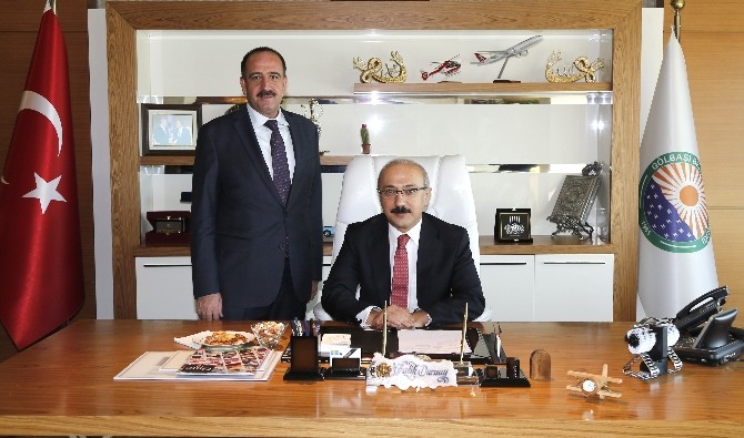 Bakan Elvan, Gölbaşı Belediyesini ziyaret etti
