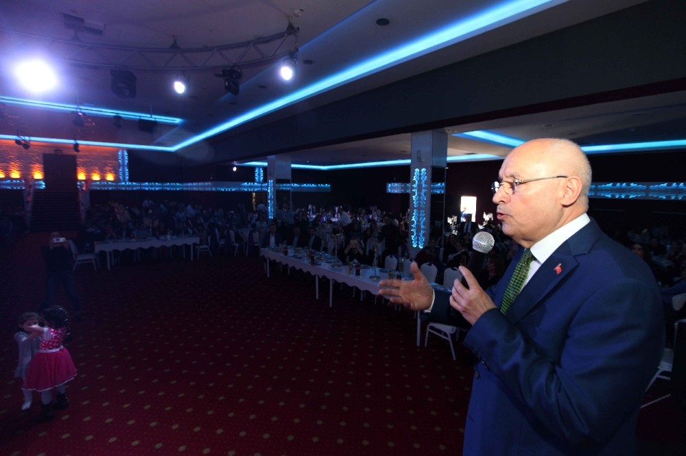 Başkan Yaşar kadınları yalnız bırakmadı
