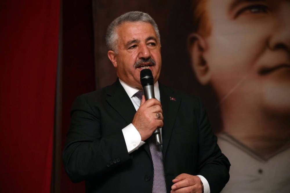 Bakan Arslan: “Biz onların durumuna düşersek gözümüzü oyarlar”