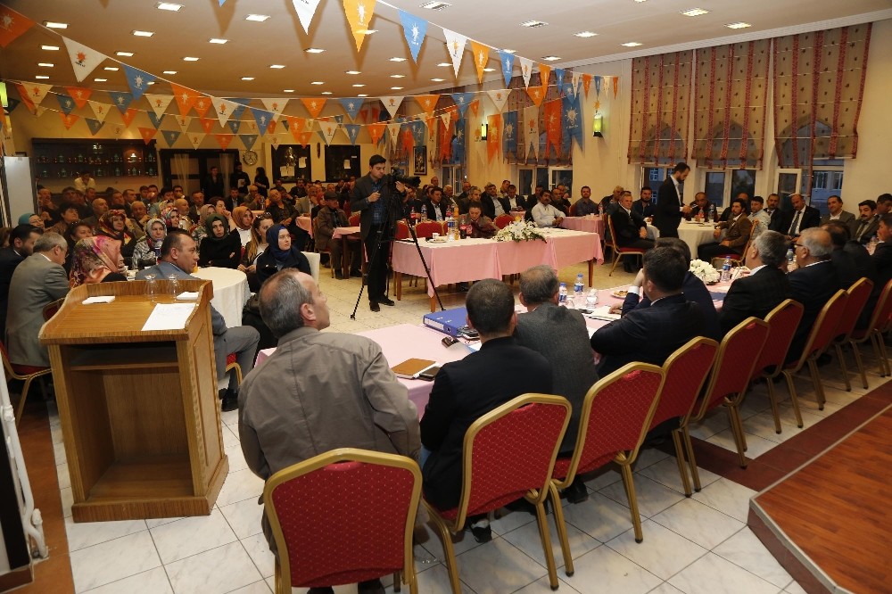 Gölbaşı’nda yerel yönetimler istişare toplantısı